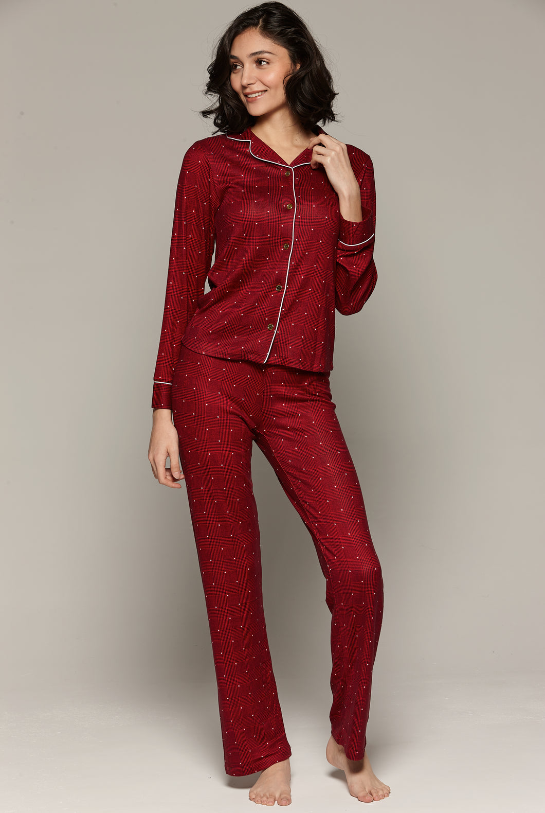 Button-down pyjamas in check or fir print