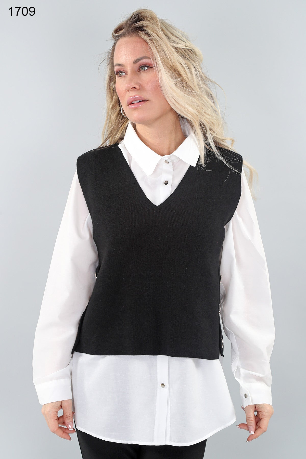 Charger l'image dans la galerie, Ensemble chemisier-cardigan avec boutons dorés latéraux
