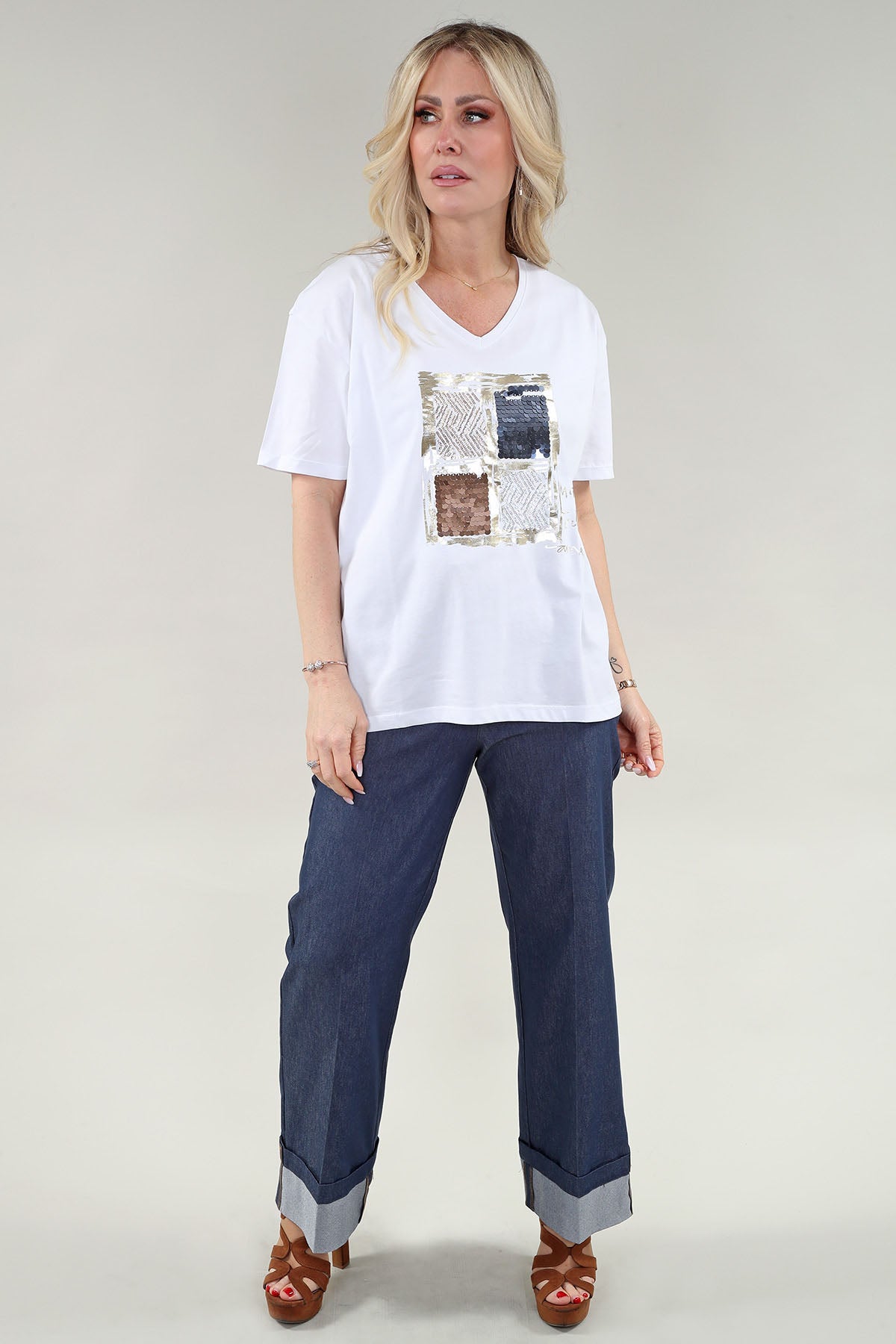 Upload image to gallery, Cotton T-shirt with glossy appliqué/sequins - Michael Tyler
