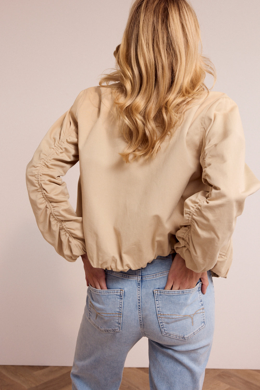 Load image in gallery, Trench jacket with gold buttons - Tramontana

