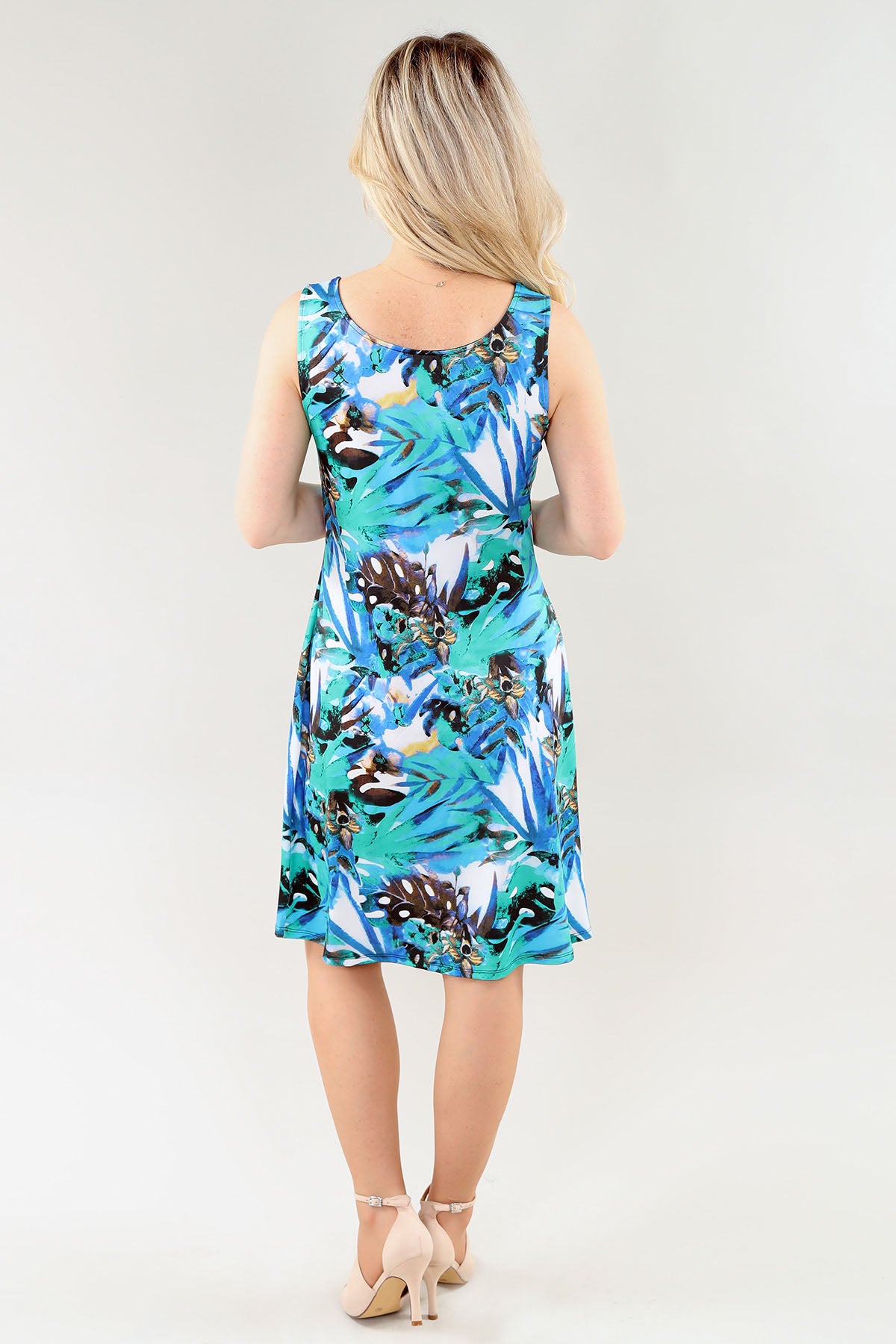 Charger l'image dans la galerie, Robe soleil imprimée safari vert bleu promo
