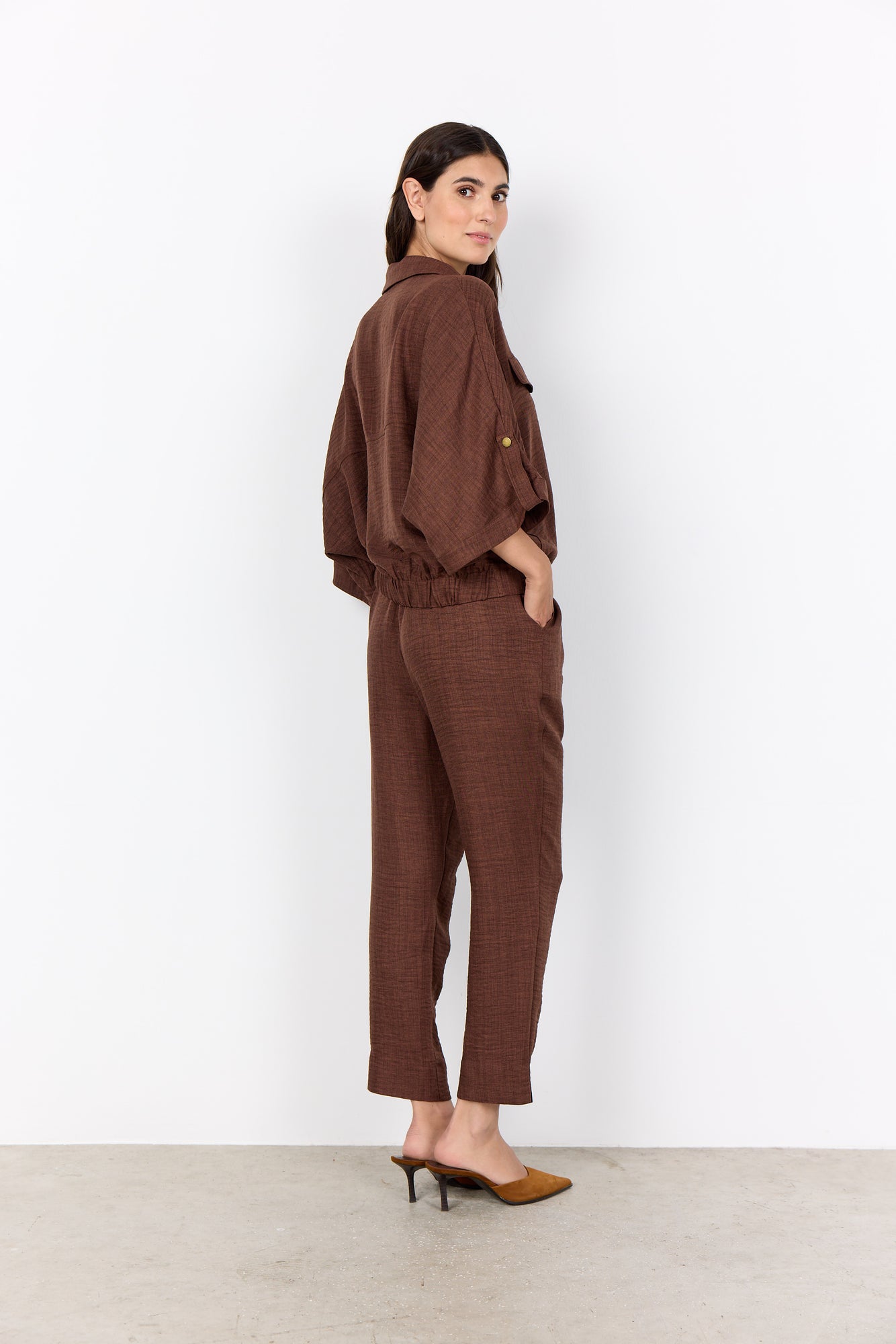 Upload image to gallery, Jacket with shirt collar and three-quarter sleeves
