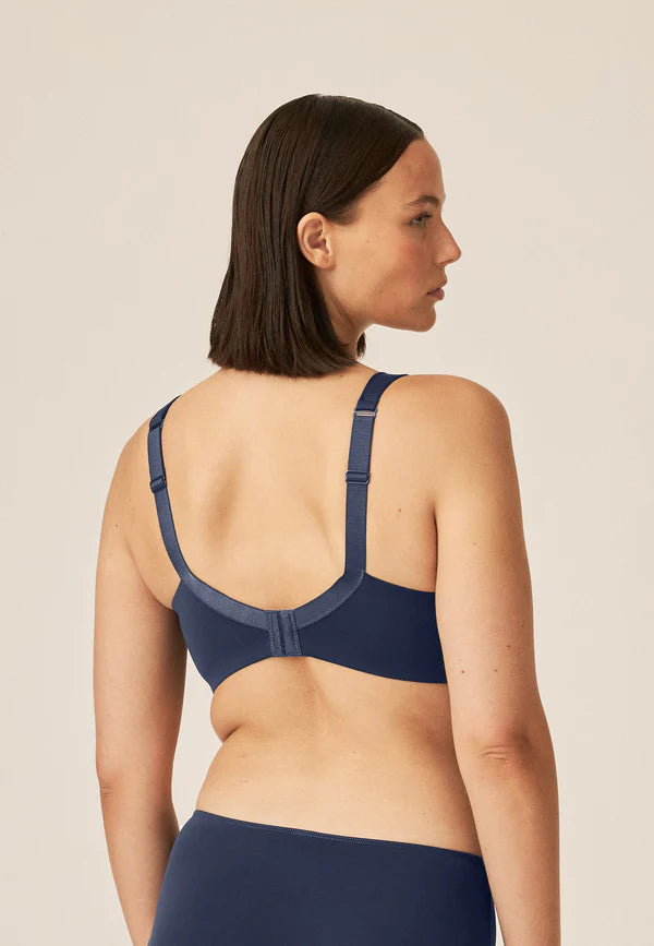 Charger l'image dans la galerie, Soutien-gorge T-shirt sans armatures avec bretelles rembourrées
