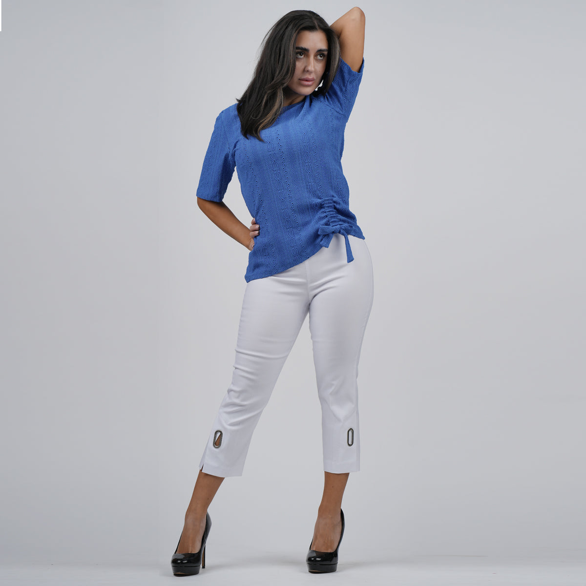 Charger l'image dans la galerie, Pantalon capri avec fente et anneau latéral
