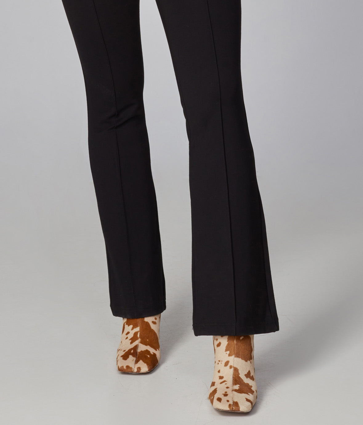 Upload image to gallery, Azure Ponte flared pants with topstitching - Lola Jeans
