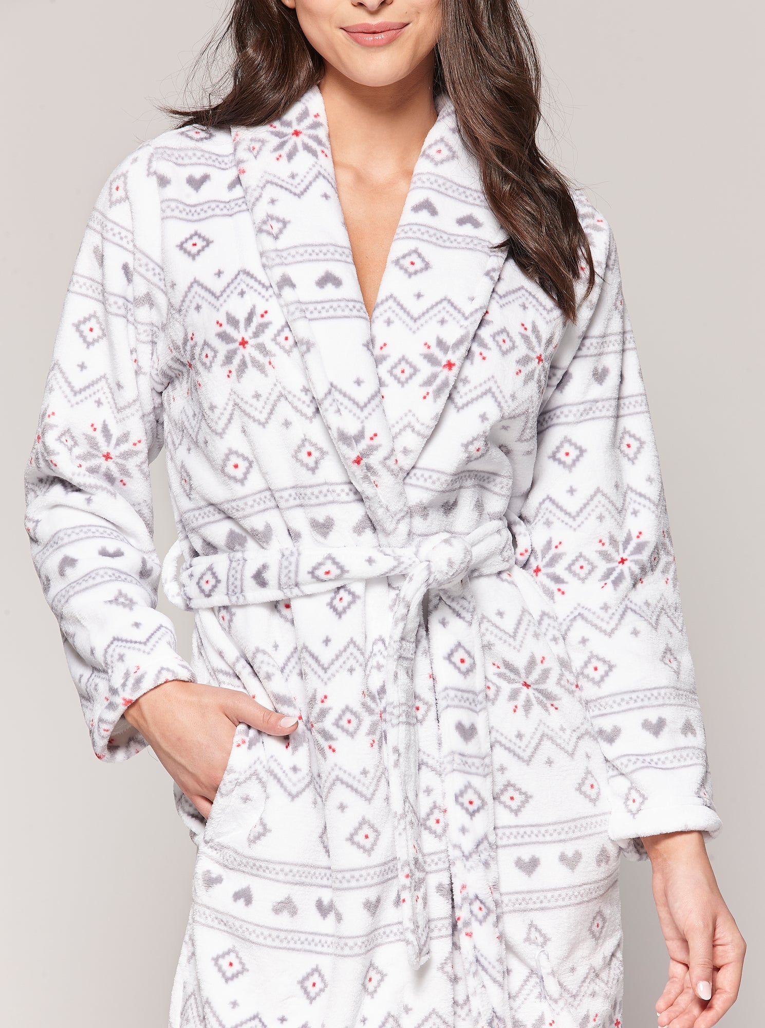 Charger l'image dans la galerie, Ens 3pc : robe de chambre en peluche avec bas et attache-cheveux
