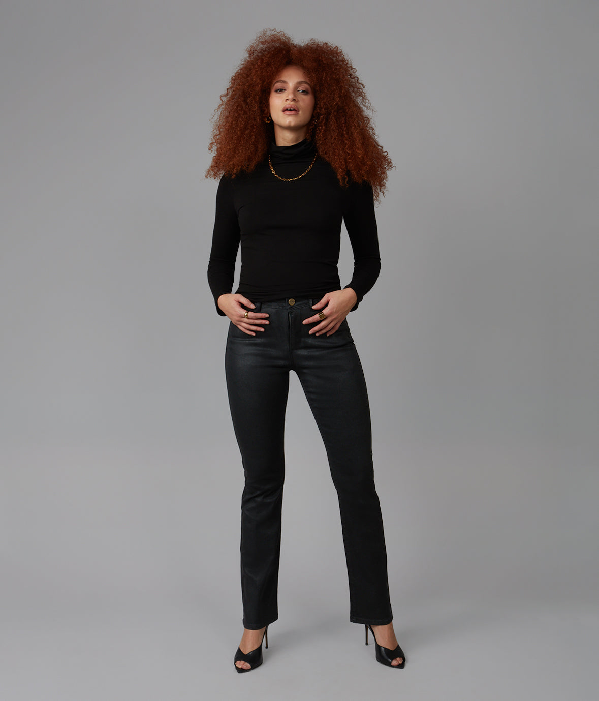 Charger l'image dans la galerie, Jean bootcut d'aspect cuir, noir - Lola Jeans
