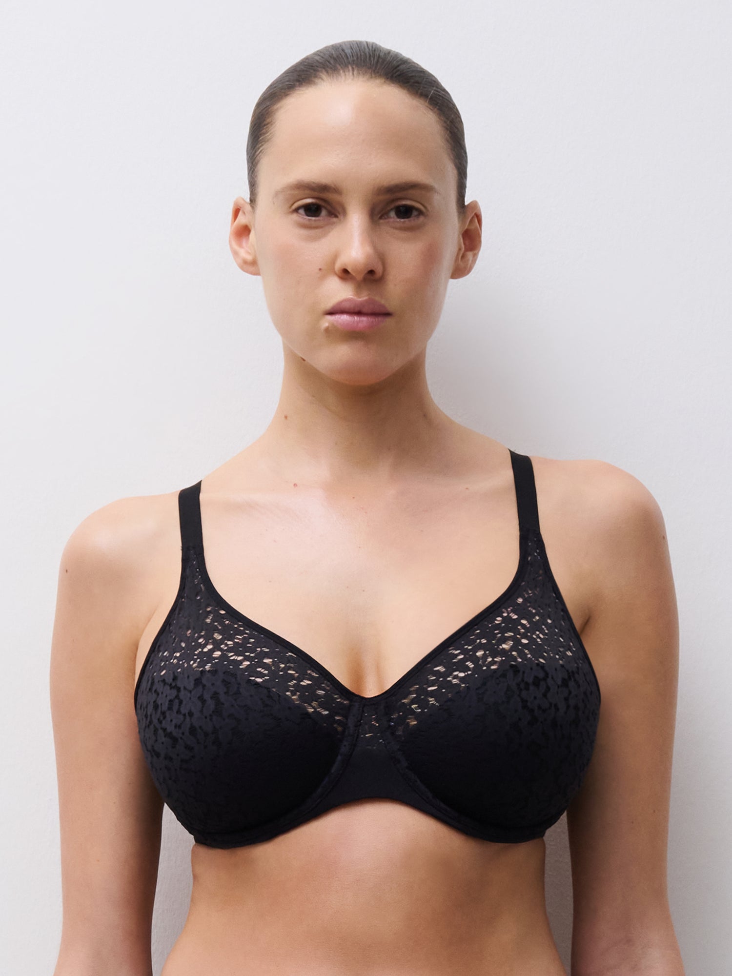 Upload image to gallery, Norah Comfort Full Support Underwire Bra - Chantelle
