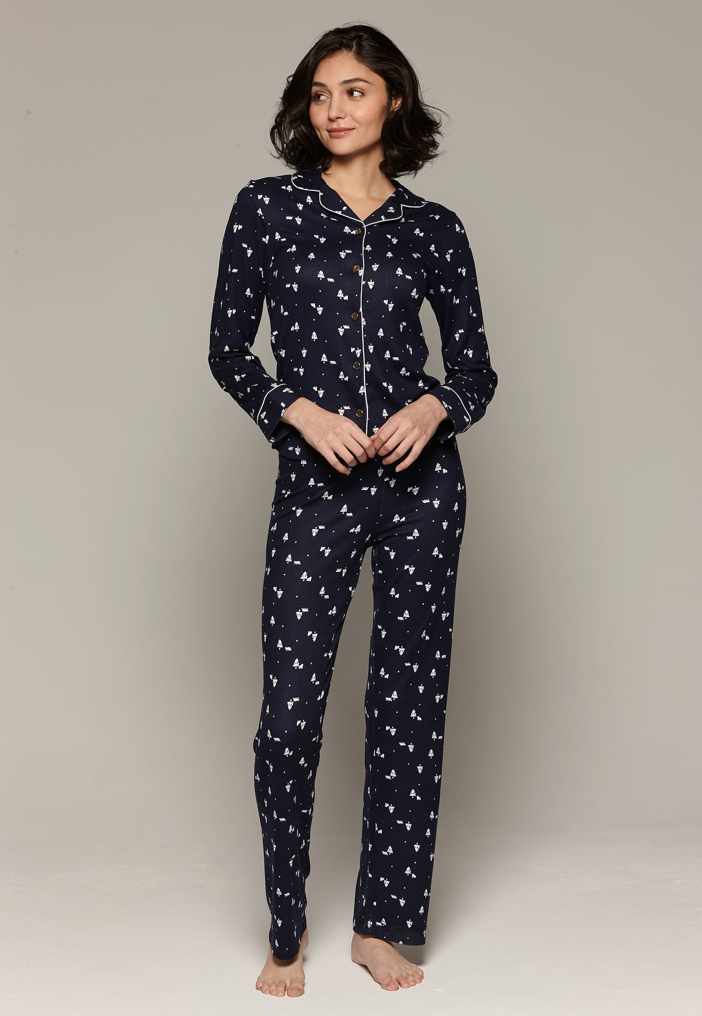 Upload image to gallery, Pyjamas buttoned with checks or fir prints
