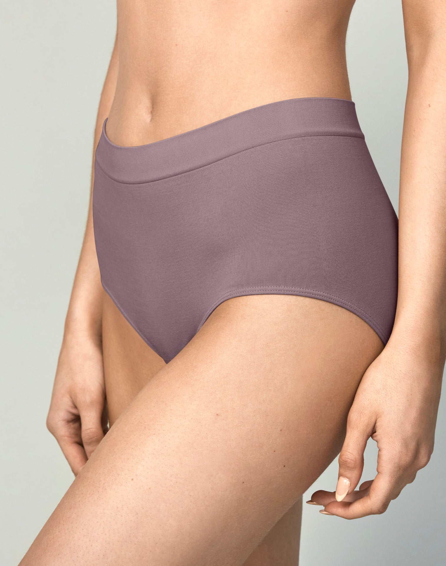 Load image in gallery, High-waisted, ultra-comfortable seamless panties
