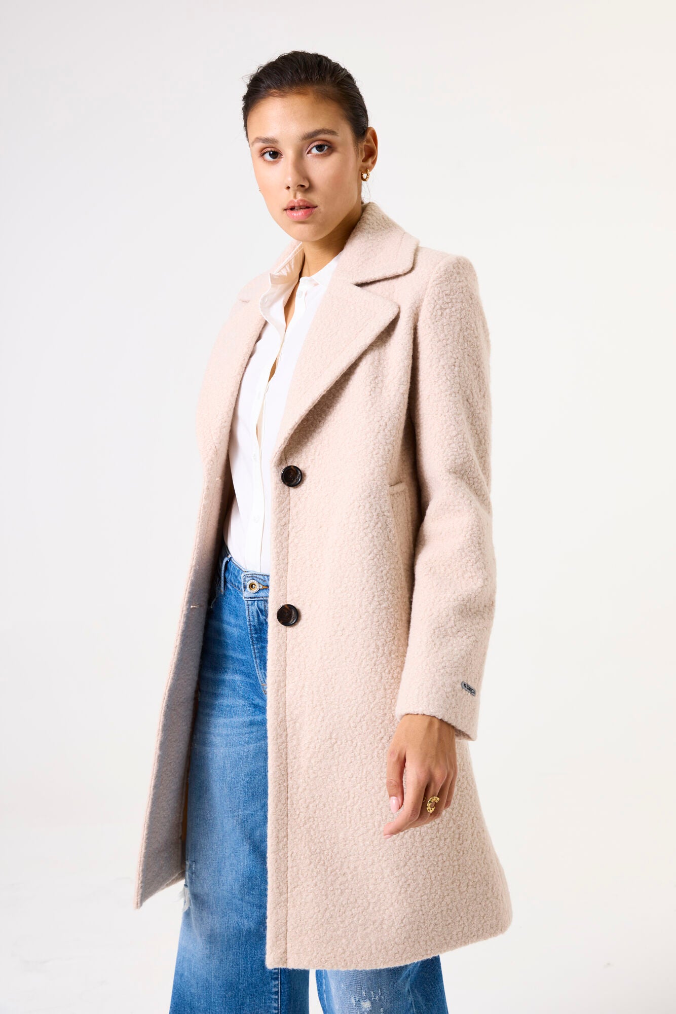 Upload image to gallery, Classic Coat with Large Collar - Garcia

