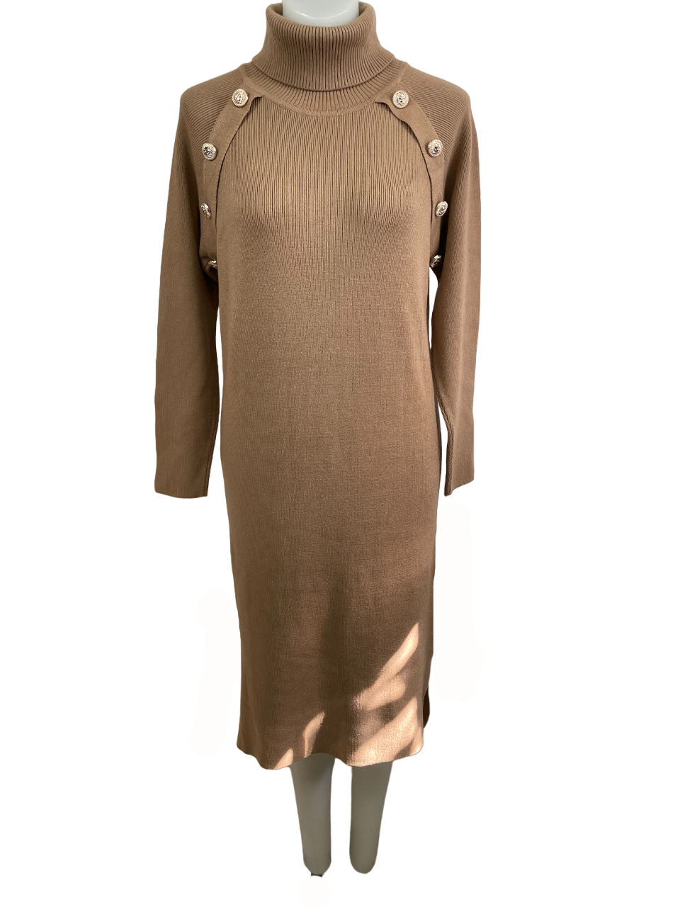 Charger l'image dans la galerie, Robe en tricot avec boutons dorés + ceinture

