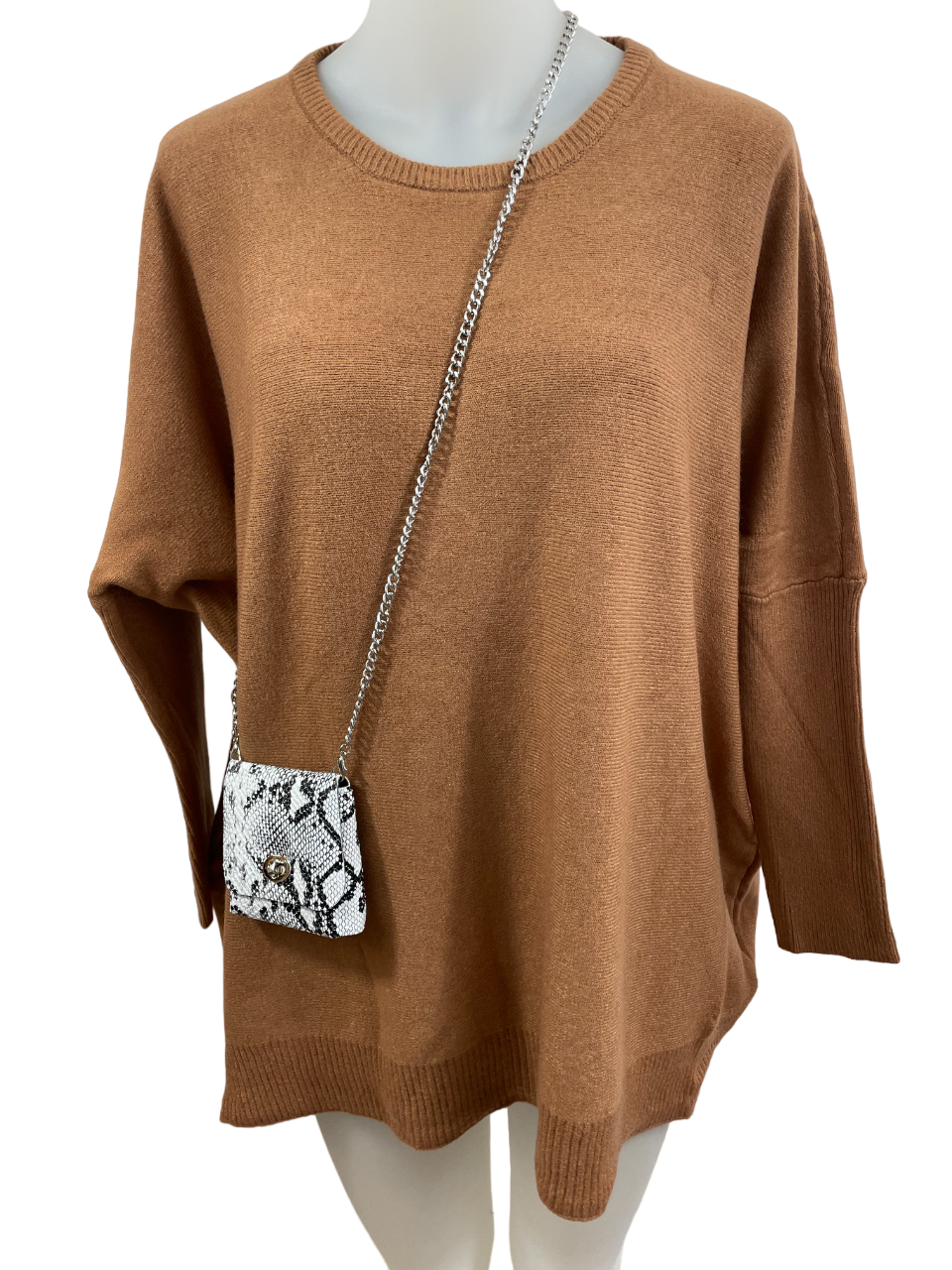 Upload image to gallery, Oversized knit Top + small bag
