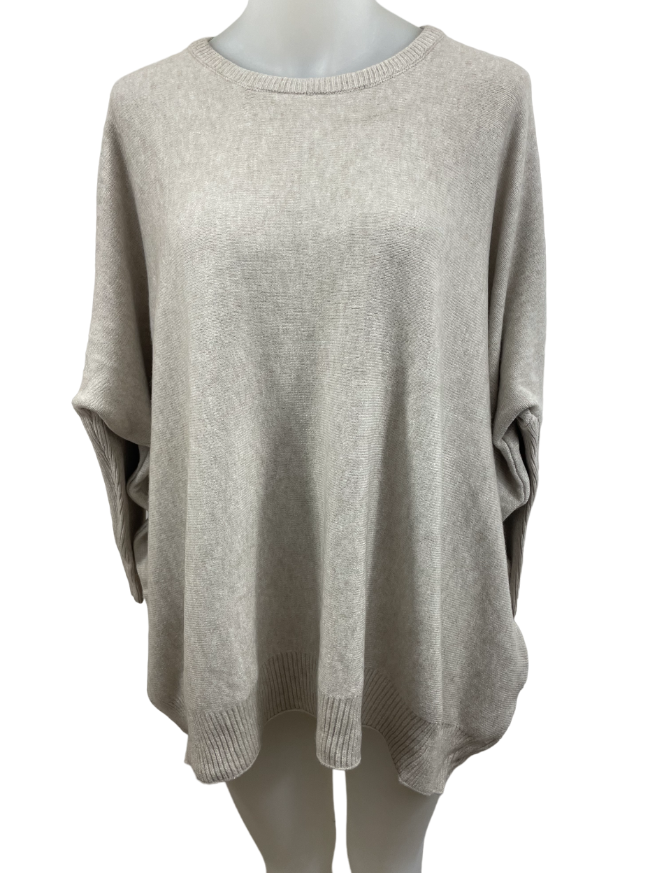 Upload image to gallery, Oversized knit Top + small bag
