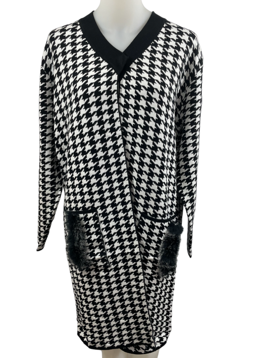 Long cardigan in houndstooth knit