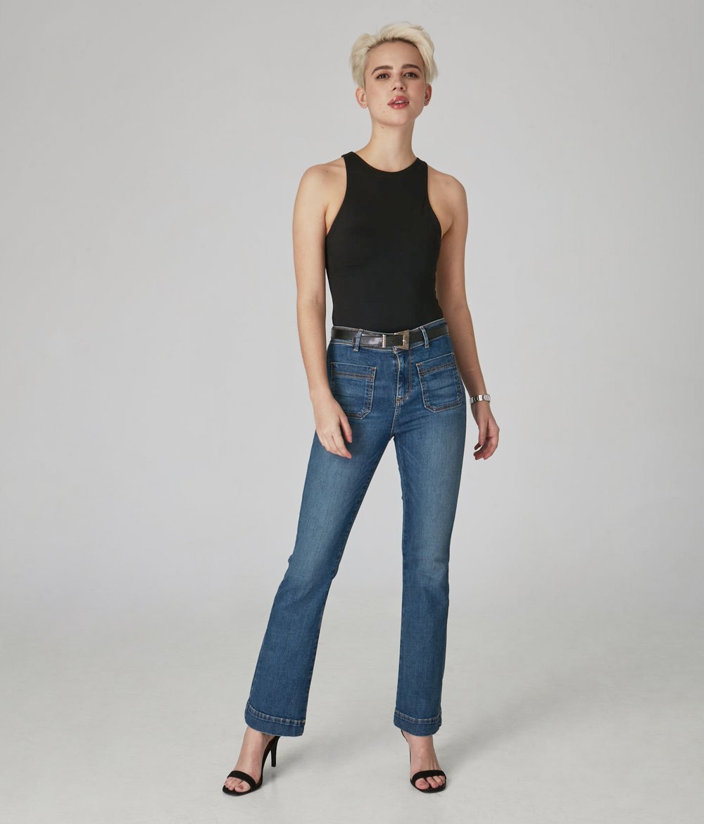High-waisted bootcut pants in durable stretch denim