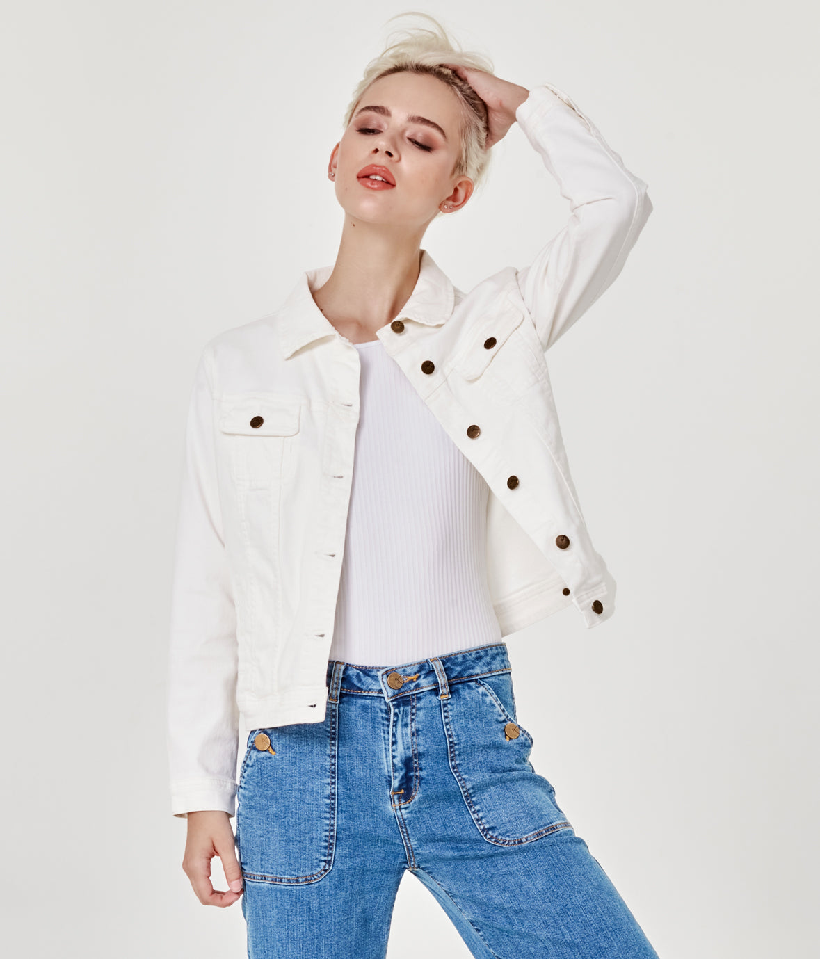 Charger l'image dans la galerie, Veste classique ivoire en denim extensible
