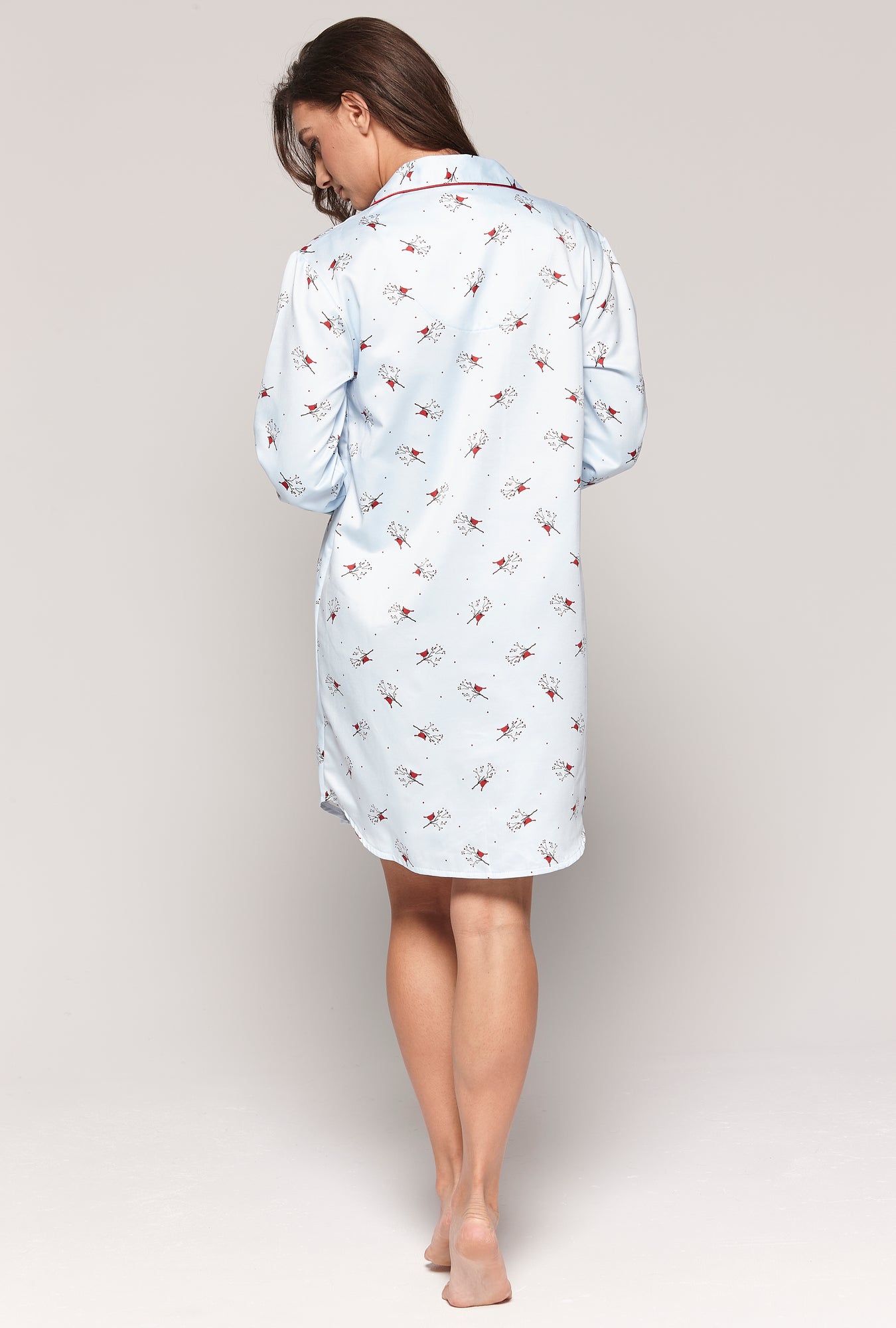 Charger l'image dans la galerie, Chemise en satin brossé imprimée oiseaux
