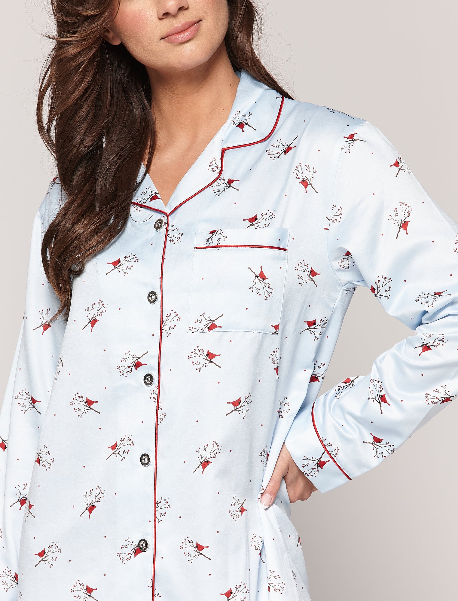 Charger l'image dans la galerie, Chemise en satin brossé imprimée oiseaux
