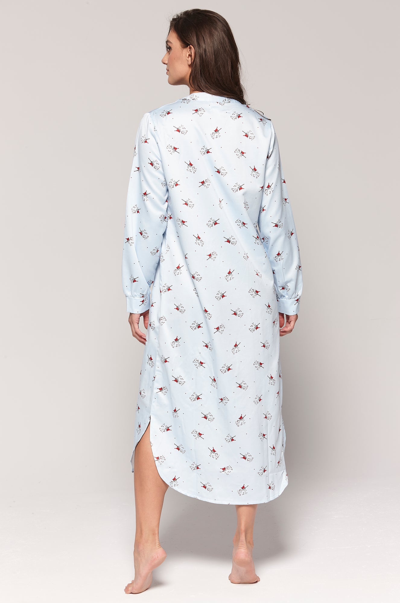 Charger l'image dans la galerie, Robe de nuit longue en satin brossé imprimée d'oiseaux
