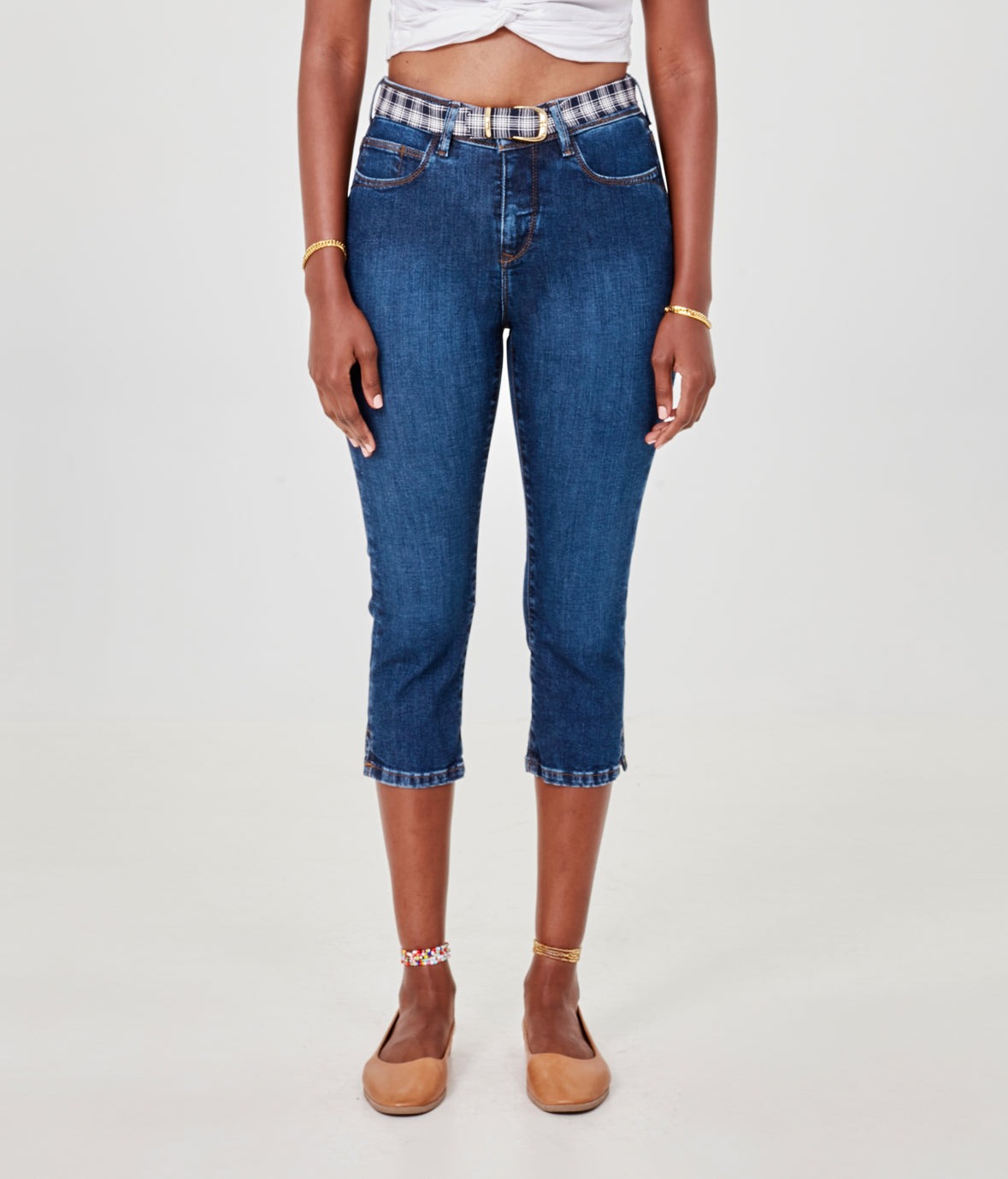 Upload image to gallery, High-waisted capri jean pants - Lola Jeans
