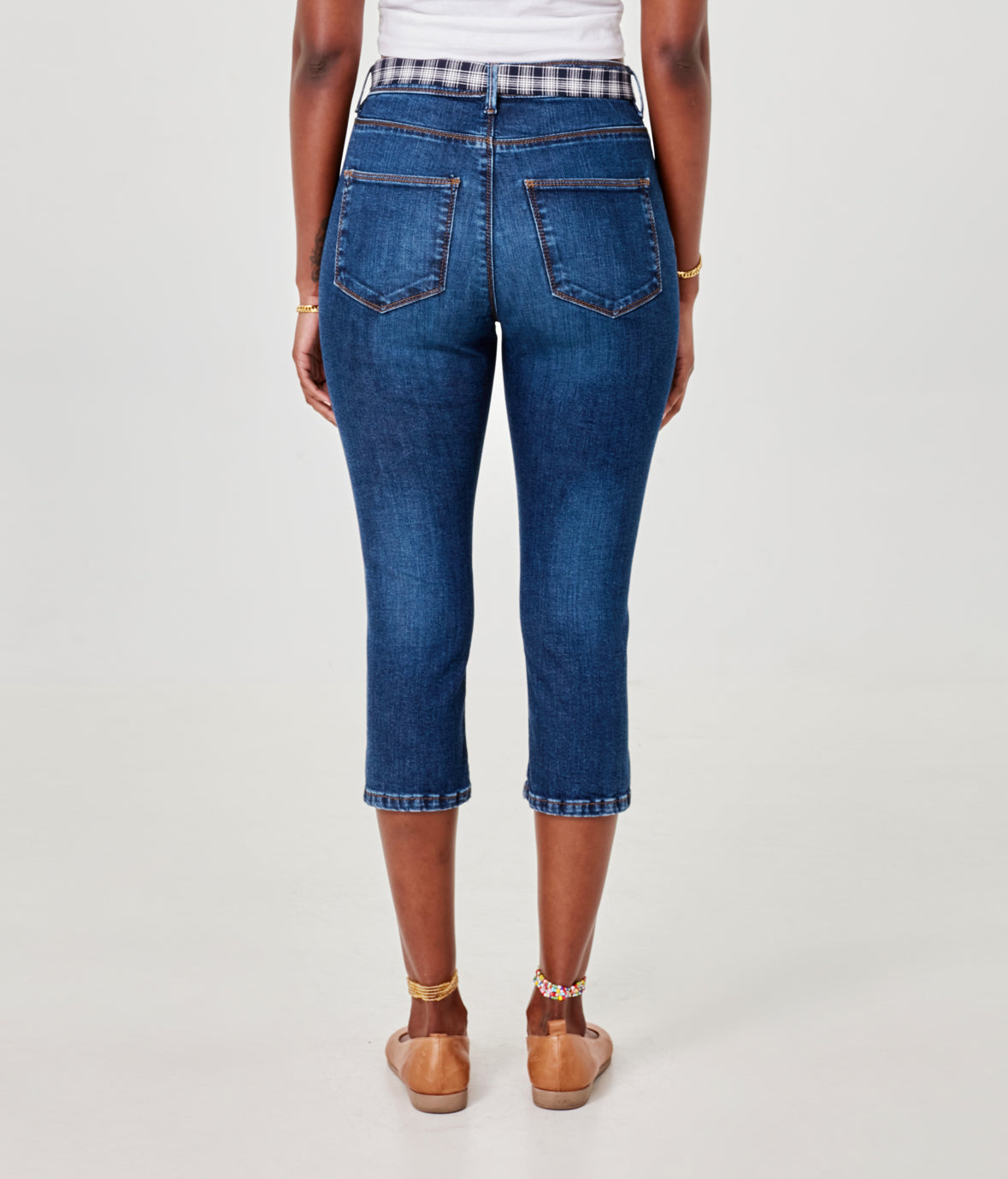 Upload image to gallery, High-waisted capri jean pants - Lola Jeans
