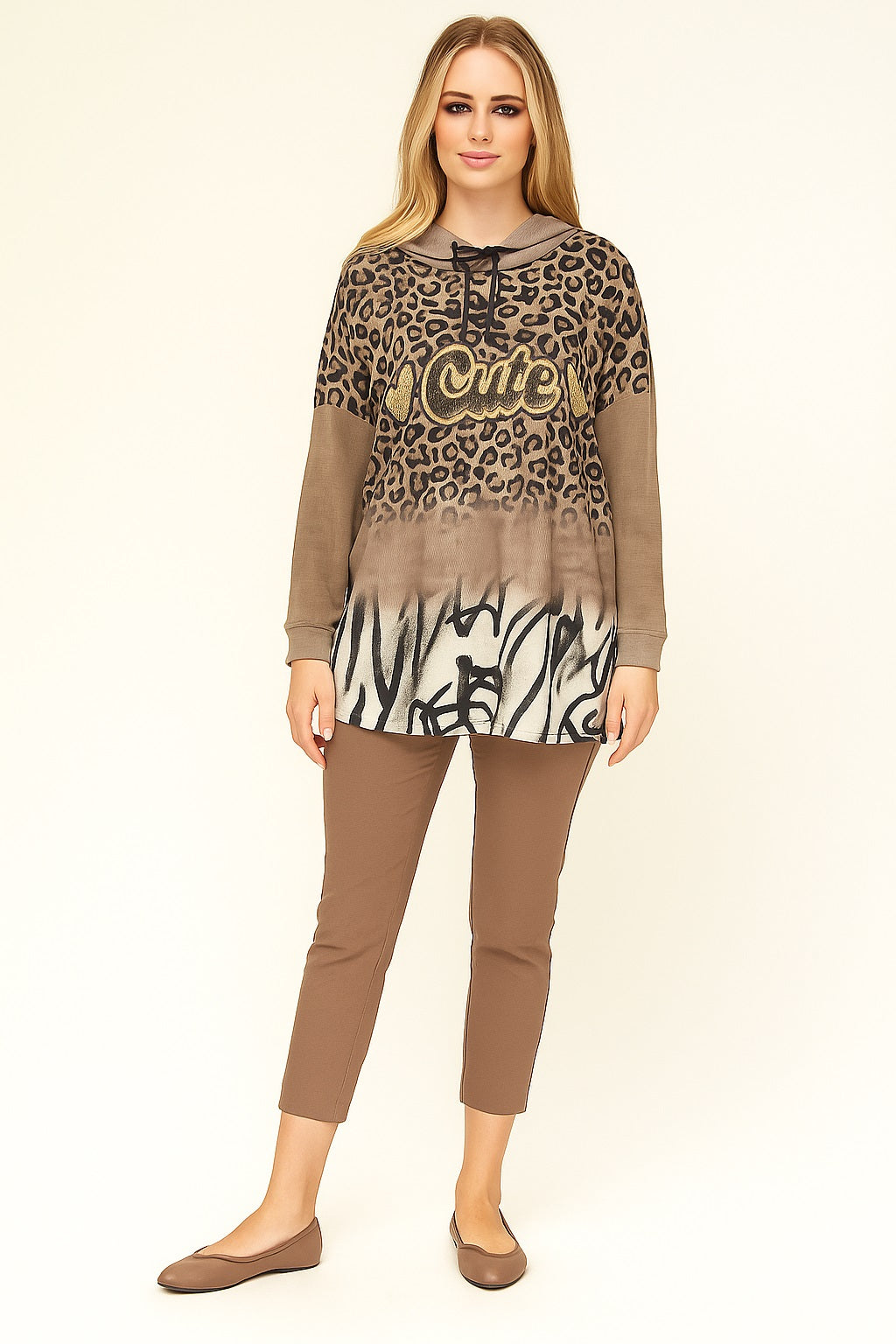 Charger l&#39;image dans la galerie, Chandail à capuchon Cute multi/léopard
