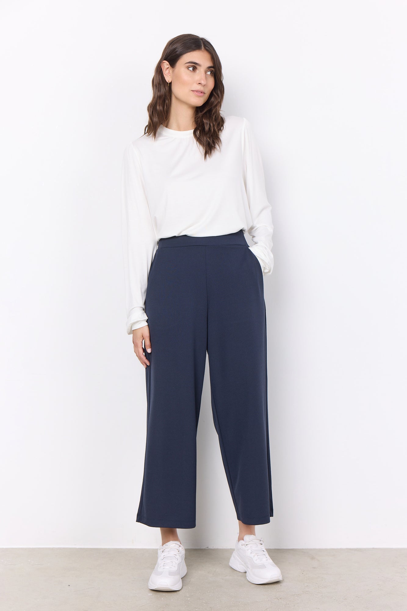 Charger l'image dans la galerie, Pantalon capri à jambes larges - Soya Concept
