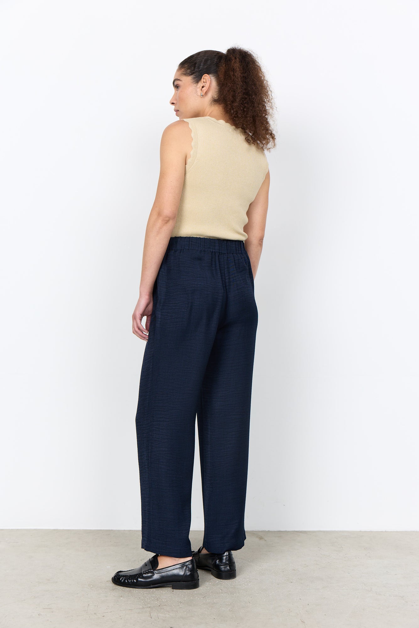 Charger l'image dans la galerie, Pantalon long Charissa à jambes droites
