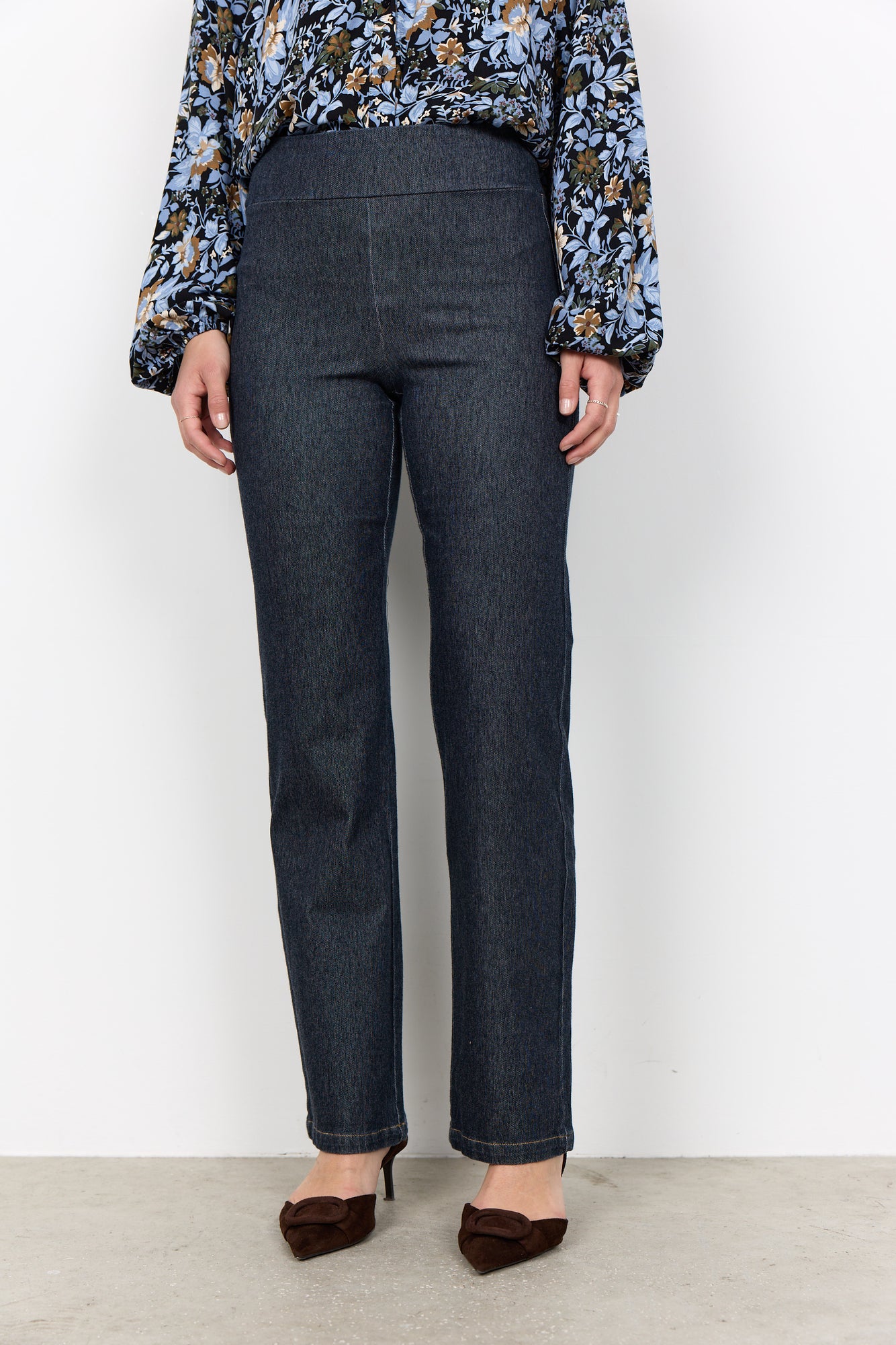 Charger l'image dans la galerie, Pantalon jean à jambe droite
