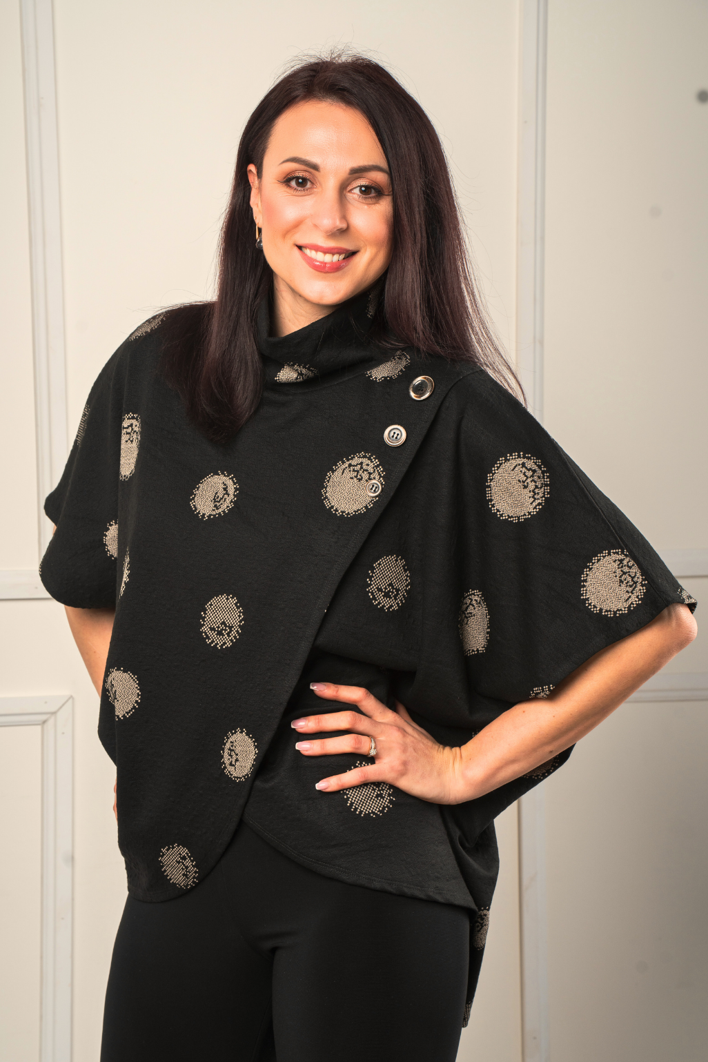 Poncho texturé imprimé de gros pois