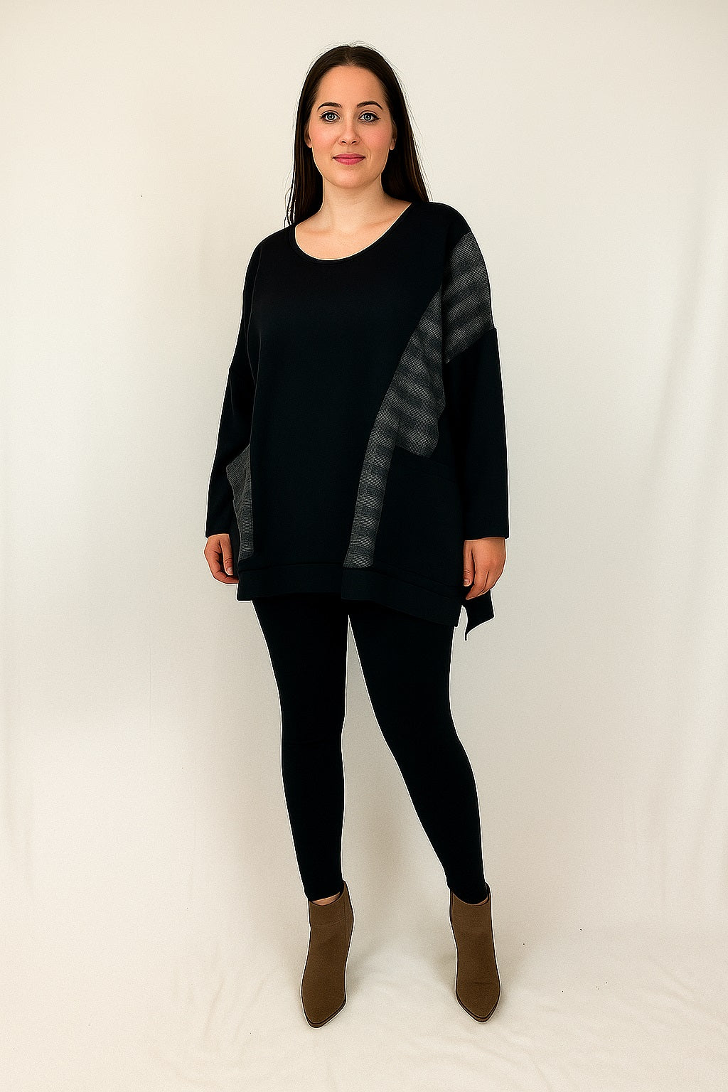 Charger l&#39;image dans la galerie, Tunique surdimensionnée avec insertions de tissu à carreaux  - Italie
