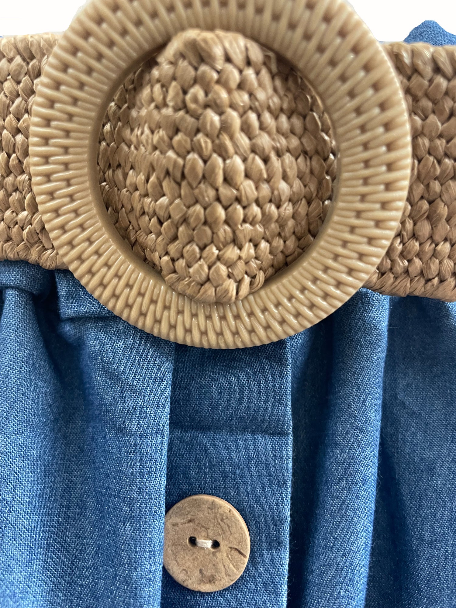 Charger l&#39;image dans la galerie, Jupe à faux-boutons avec ceinture
