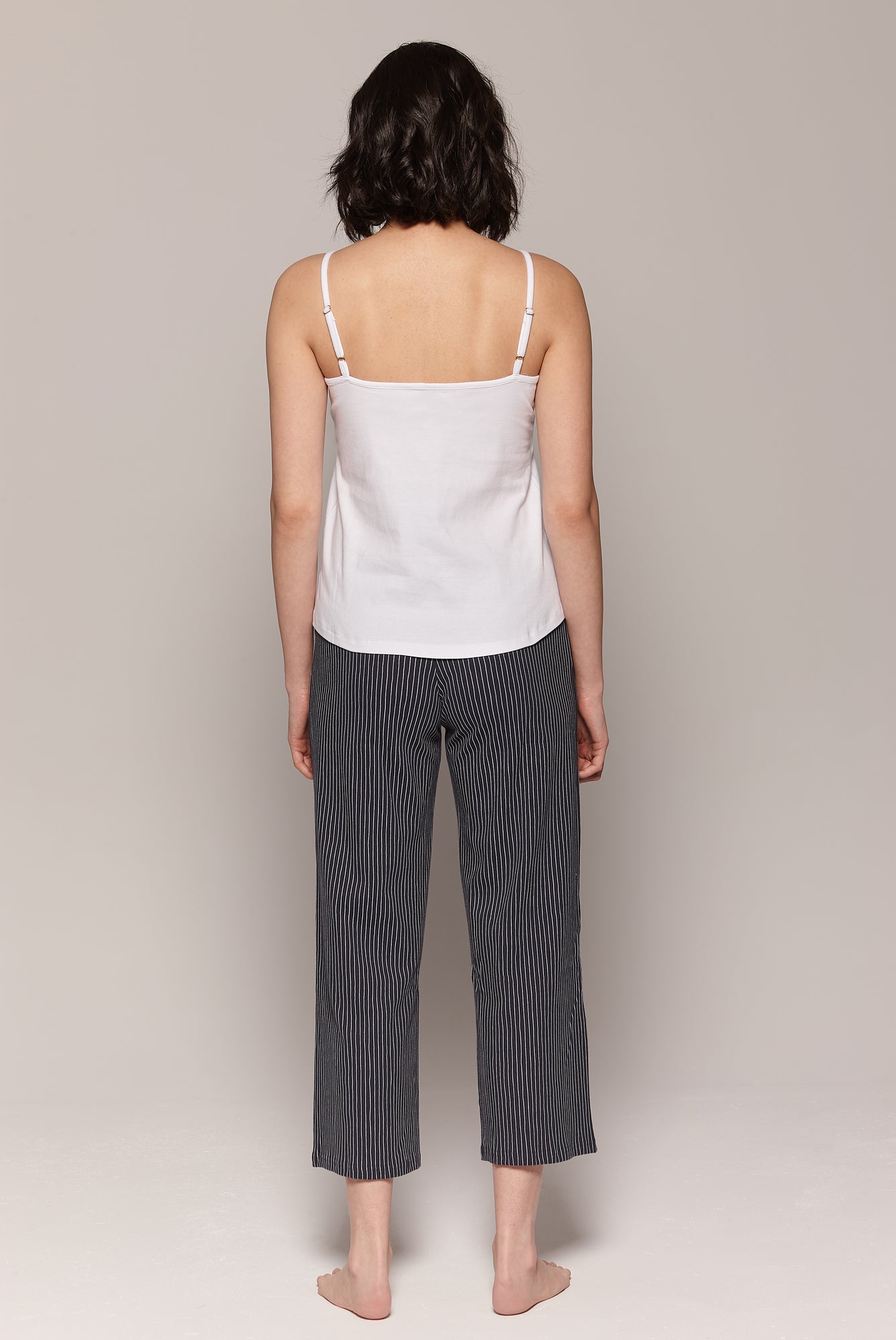 Charger l&#39;image dans la galerie, Pyjama 100% coton camisole unie/pantalon rayé
