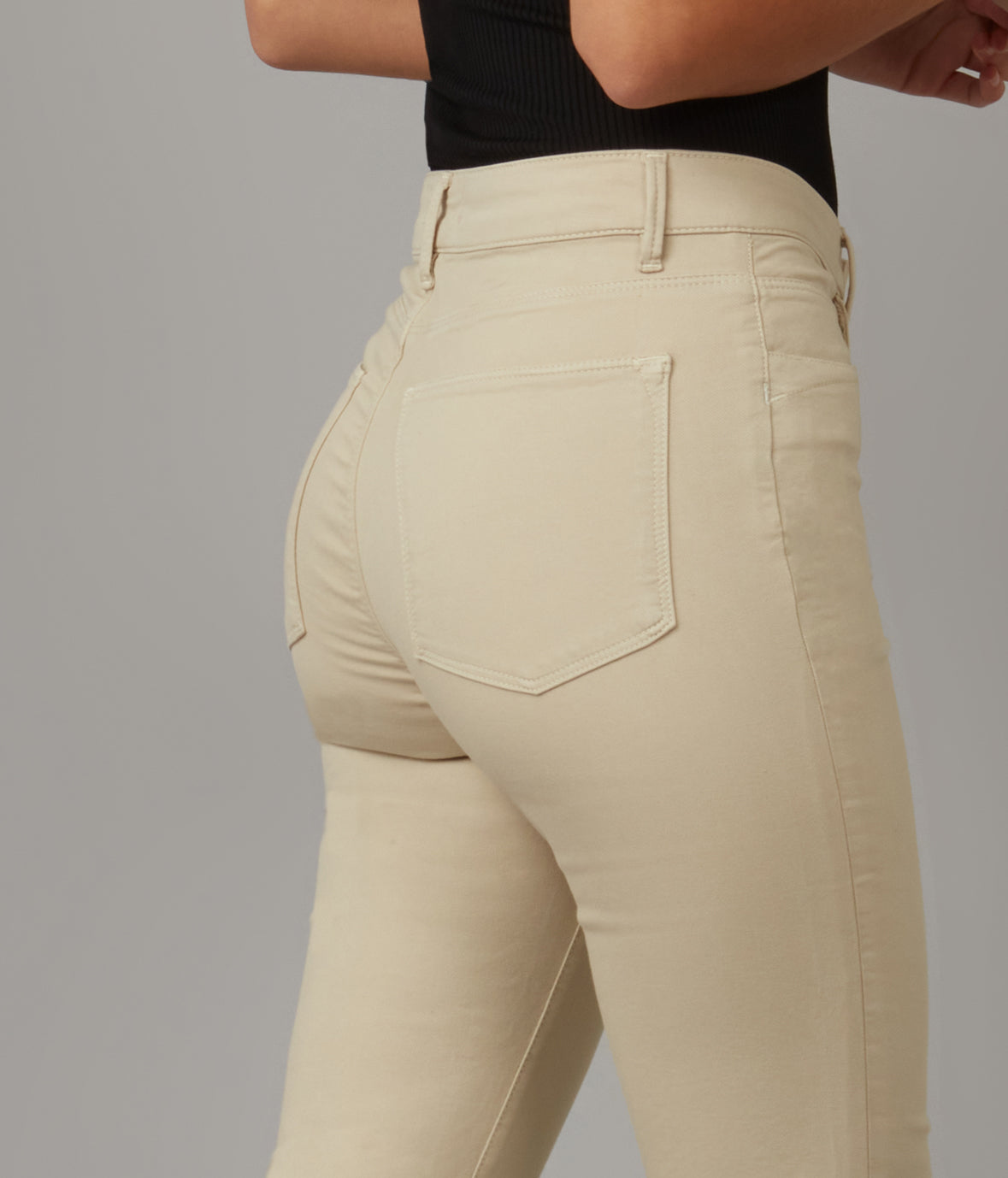 Charger l'image dans la galerie, Pantalon jean slim à taille haute sable
